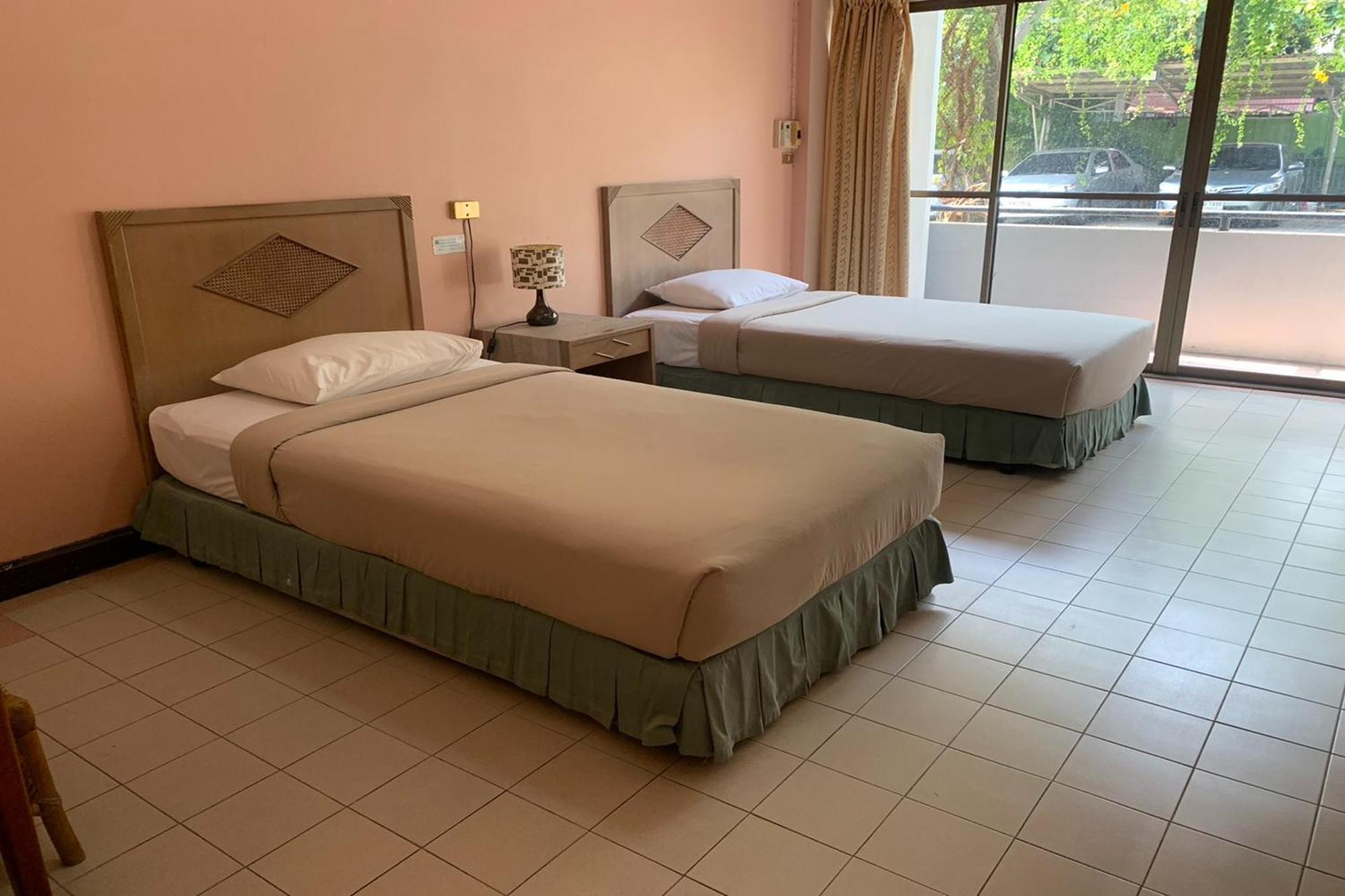 Pin Hotel Lampang Buitenkant foto
