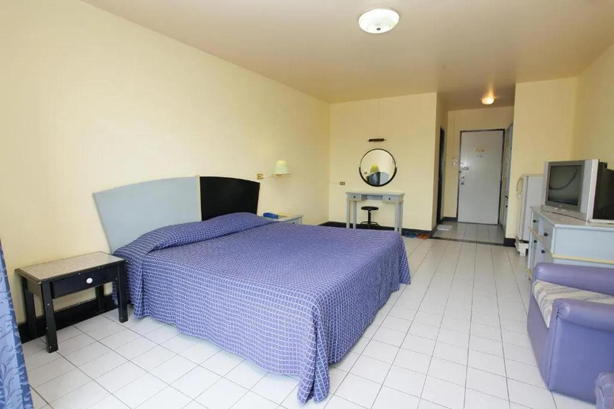 Pin Hotel Lampang Buitenkant foto